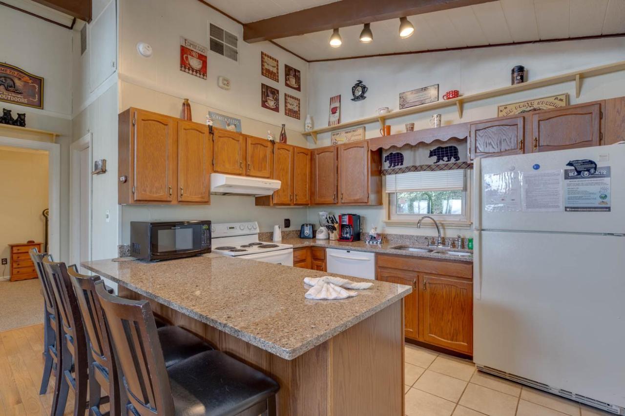 Bear View Chalet, 3 Bedroom, Pool, Pets, Arcades, Wifi, Hot Tub, Sleeps 12 Gatlinburg Eksteriør billede