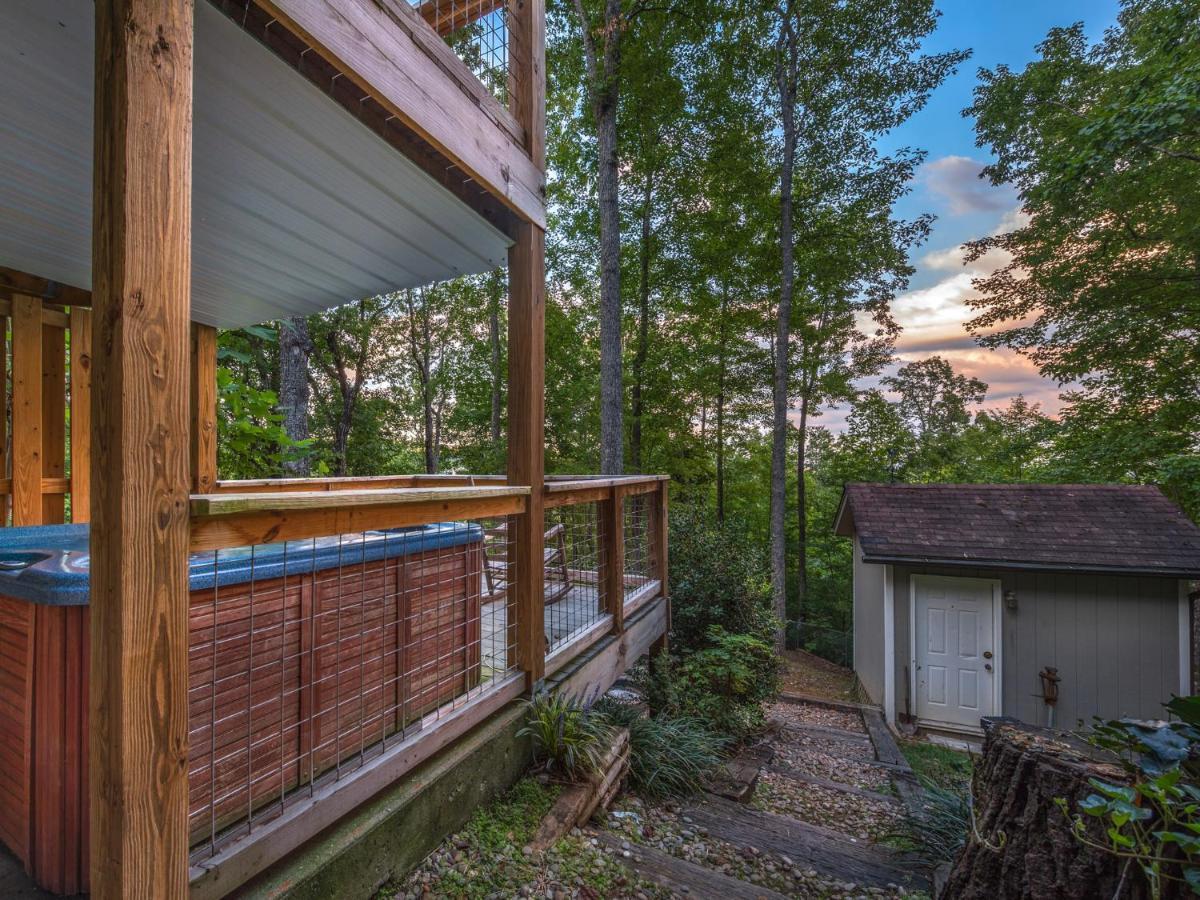 Bear View Chalet, 3 Bedroom, Pool, Pets, Arcades, Wifi, Hot Tub, Sleeps 12 Gatlinburg Eksteriør billede