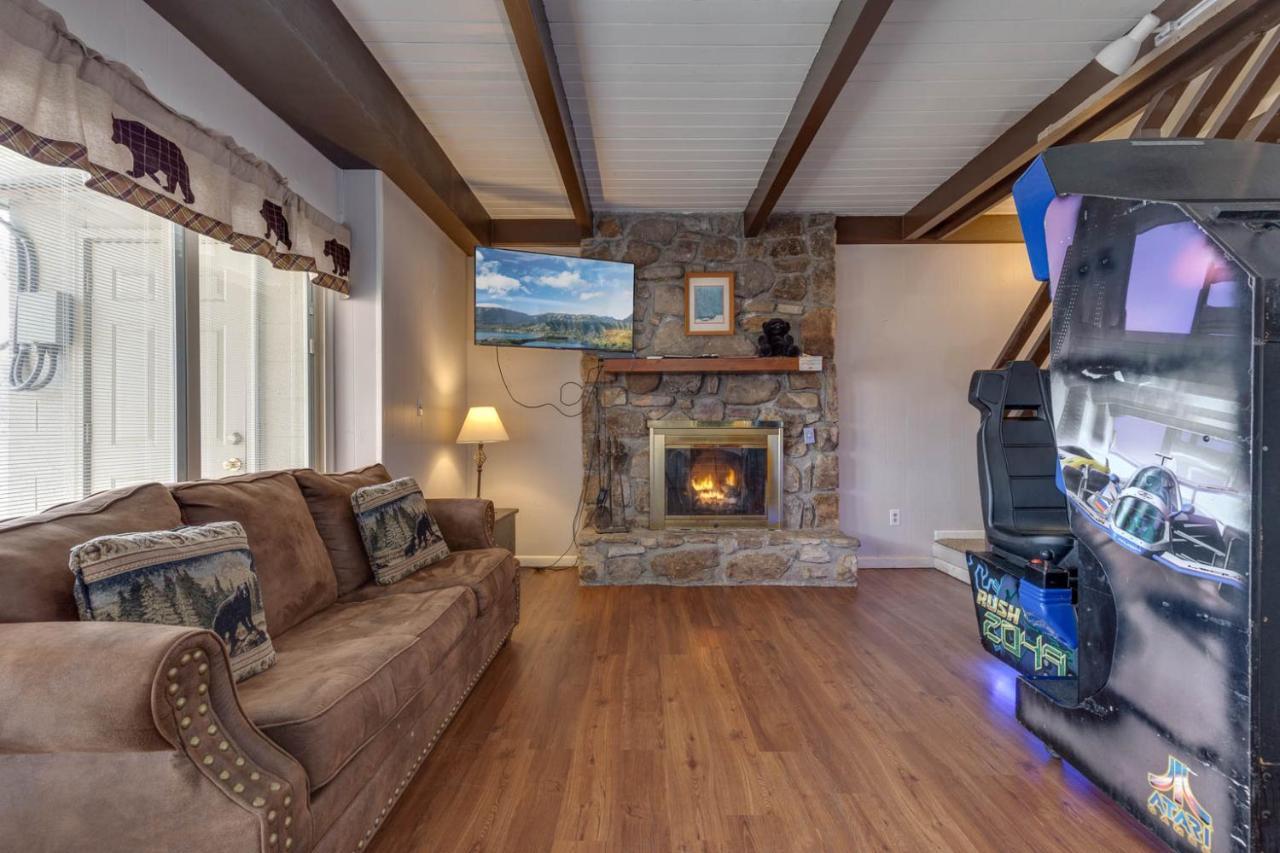 Bear View Chalet, 3 Bedroom, Pool, Pets, Arcades, Wifi, Hot Tub, Sleeps 12 Gatlinburg Eksteriør billede