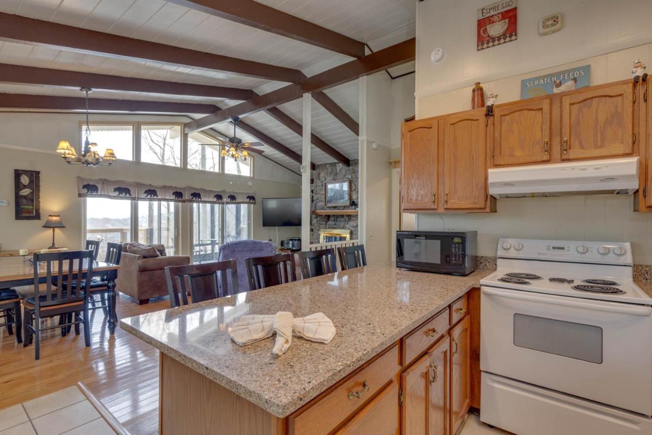 Bear View Chalet, 3 Bedroom, Pool, Pets, Arcades, Wifi, Hot Tub, Sleeps 12 Gatlinburg Eksteriør billede