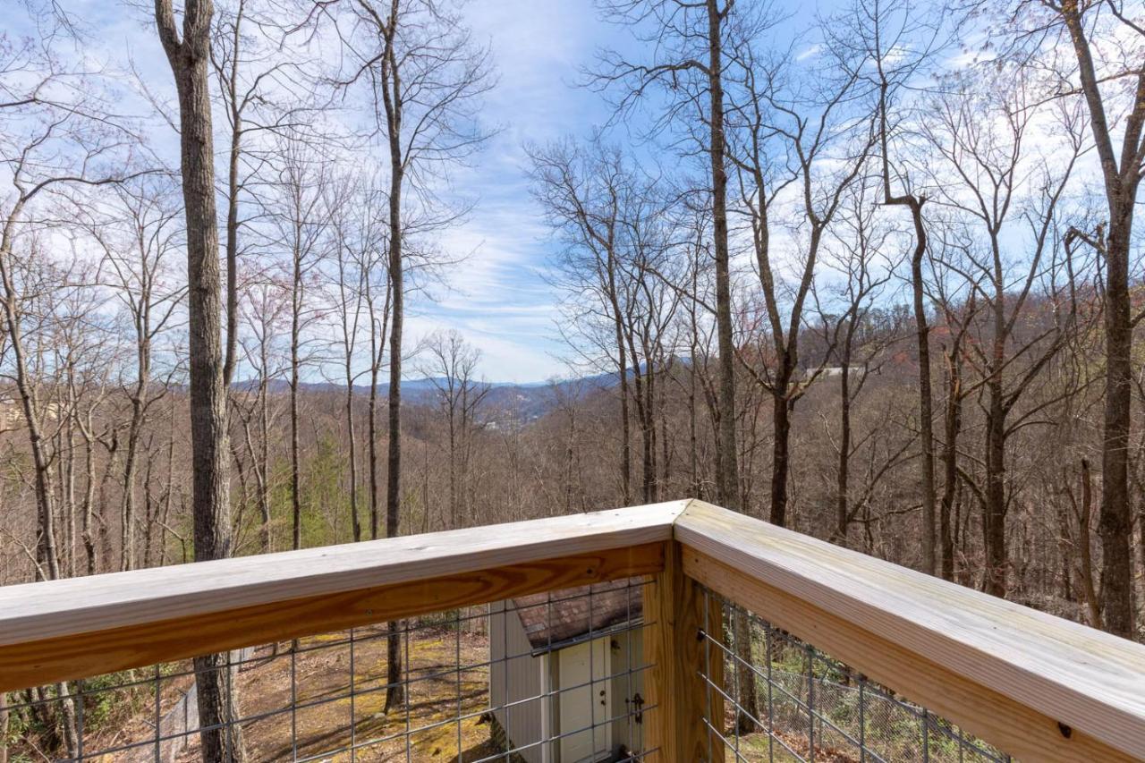 Bear View Chalet, 3 Bedroom, Pool, Pets, Arcades, Wifi, Hot Tub, Sleeps 12 Gatlinburg Eksteriør billede