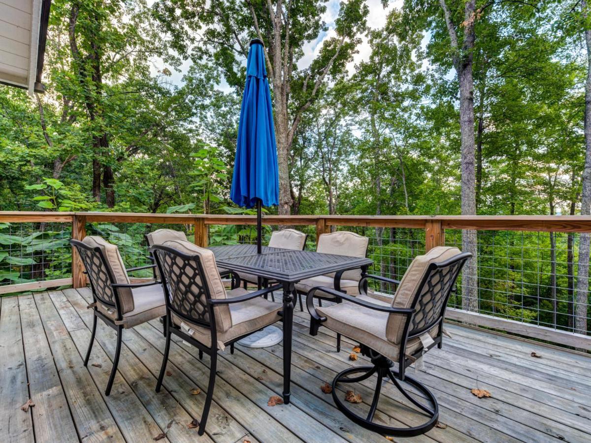 Bear View Chalet, 3 Bedroom, Pool, Pets, Arcades, Wifi, Hot Tub, Sleeps 12 Gatlinburg Eksteriør billede